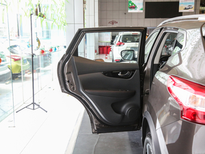 20172.0L XV Prem CVTA g