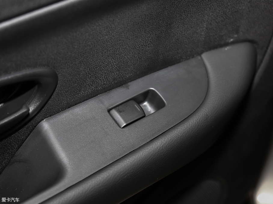 2018܎ (jng) 1.6XE+ CVTA