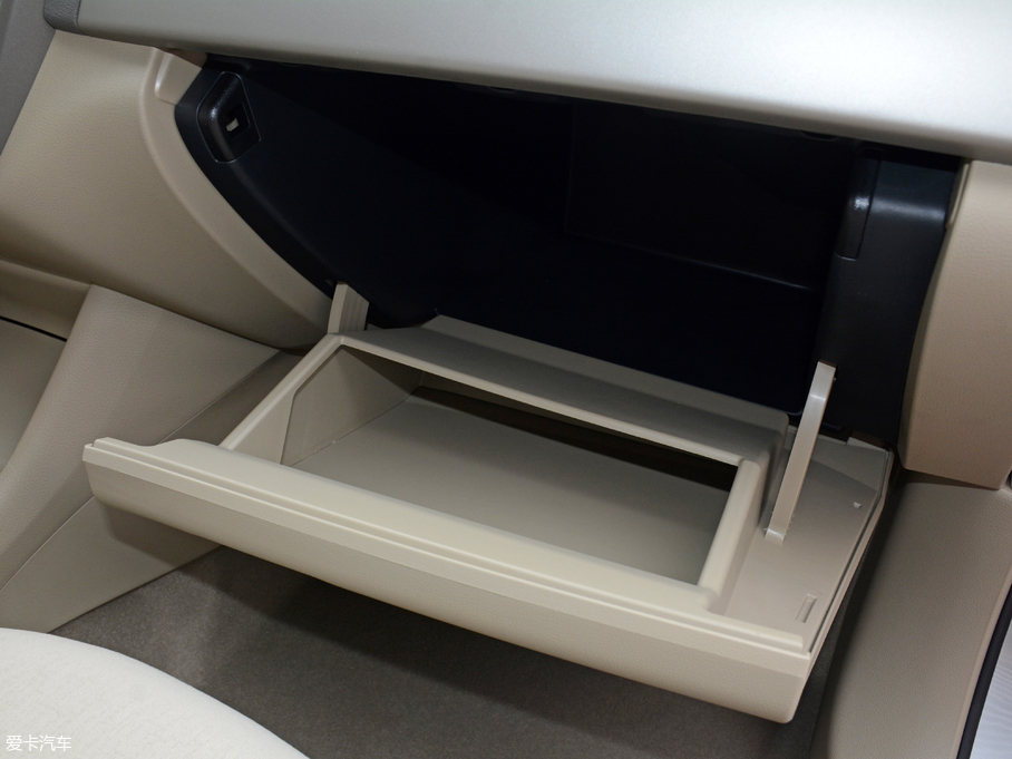 2018܎ (jng) 1.6XE+ CVTI(lng)Ȱ