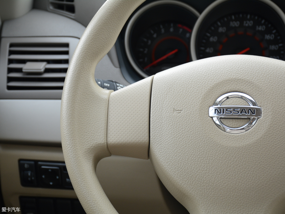 2018܎ (jng) 1.6XE+ CVTI(lng)Ȱ