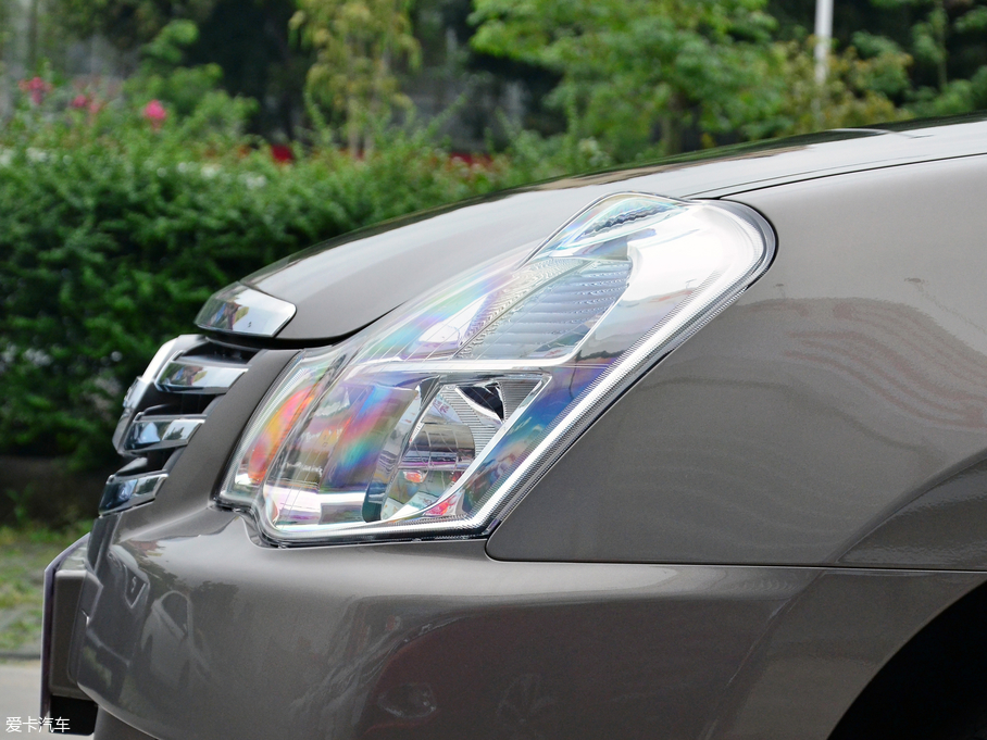 2018܎  1.6XE CVTm V