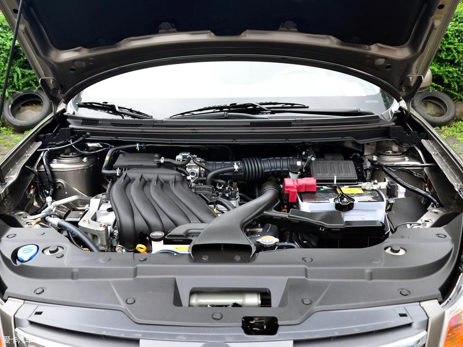 2018܎  1.6XE CVTm V