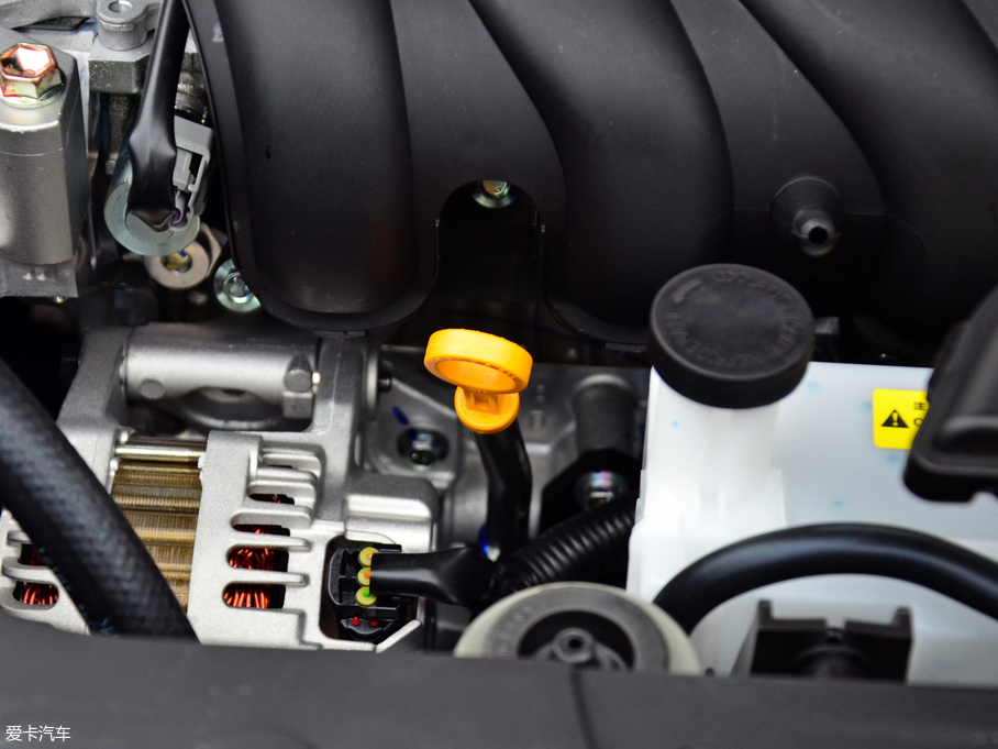 2018܎  1.6XE CVTm V