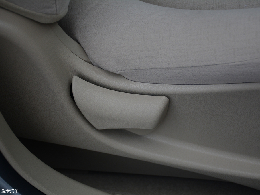 2018܎ (jng) 1.6XE CVTm (gu)V