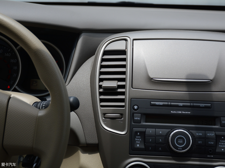 2018܎  1.6XE CVTm V