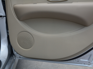 2018 1.6XE CVTm V g