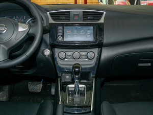 2018款1.6XV+ CVT智尊版 中控台