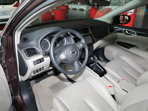 2018款1.8XV CVT智尊版 中控区