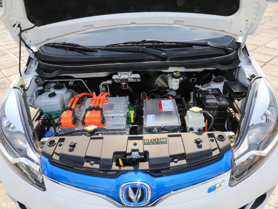 2018���EV 260 �˜��� 251km�m�����