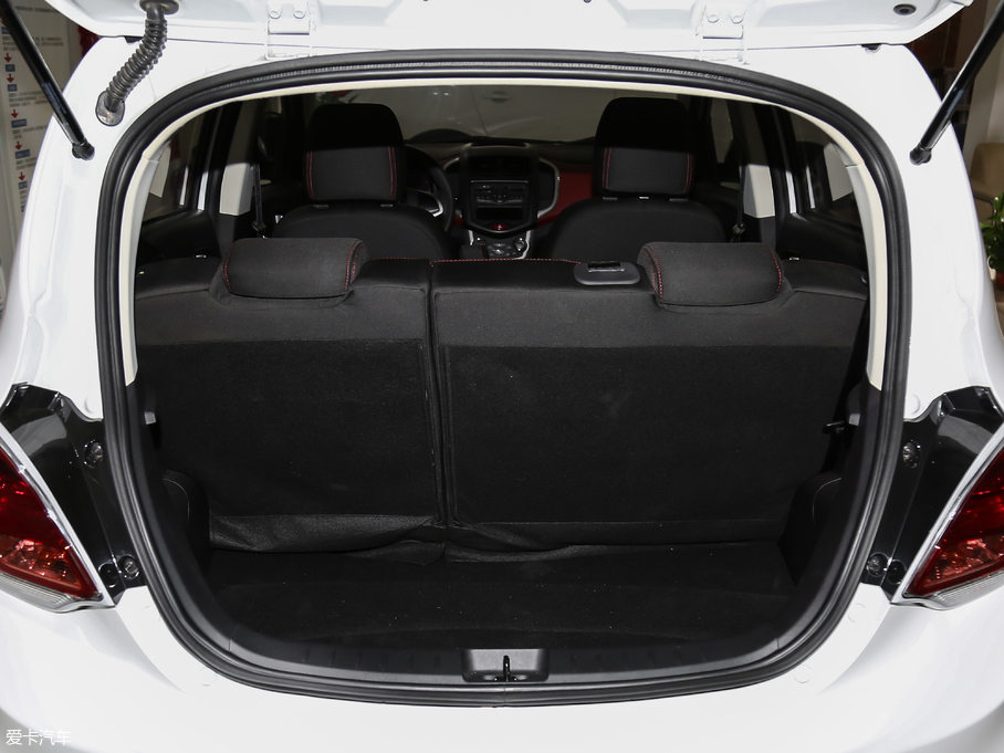 2018EV 260 r 251kmm(x)