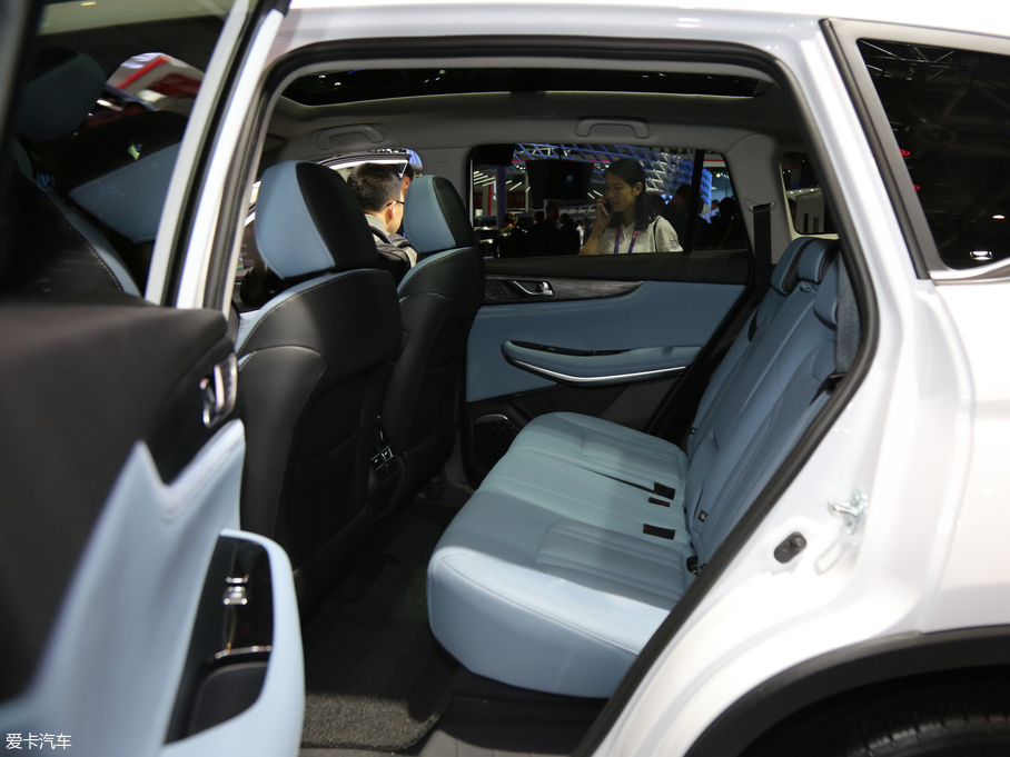 2018LCS75 PHEV 1.5T PHEVI(lng)