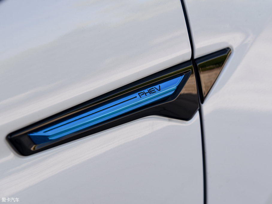 2018LCS75 PHEV 1.5T PHEVI(lng)