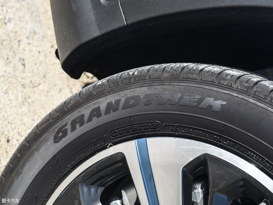 2018LCS75 PHEV 1.5T PHEVI