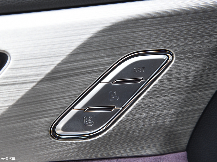 2018LCS75 PHEV 1.5T PHEVI(lng)