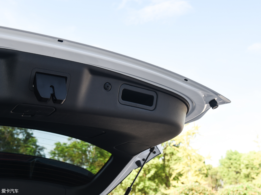 2018LCS75 PHEV 1.5T PHEVI