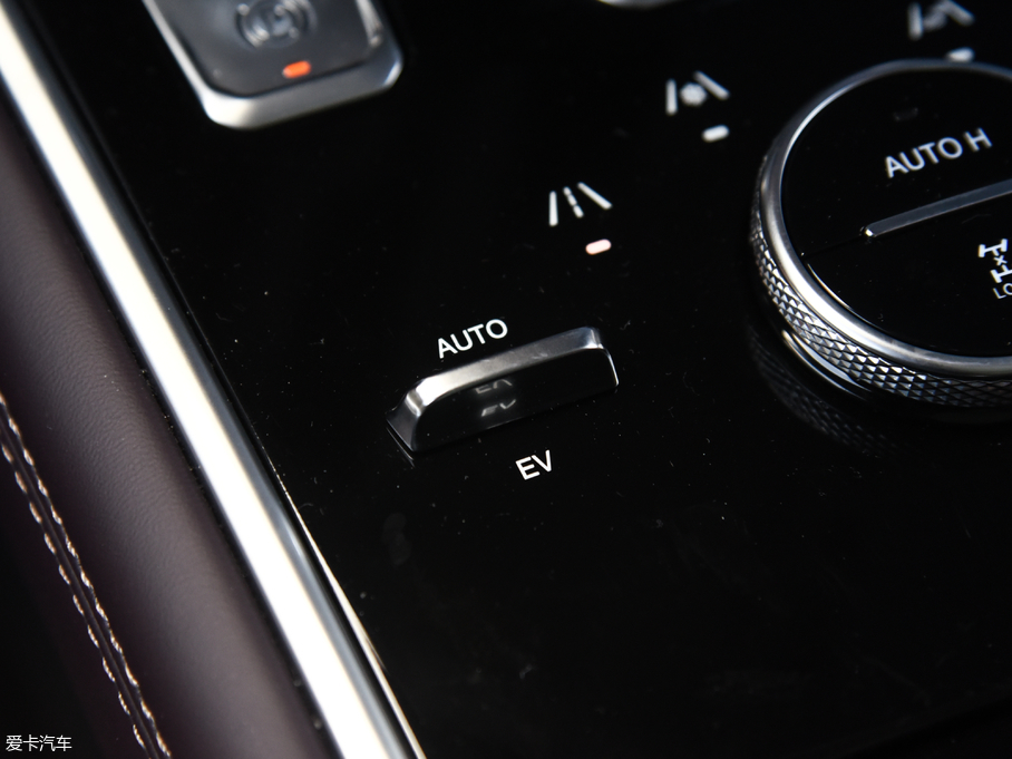 2018���L��CS75 PHEV 1.5T PHEV�I(l��ng)����