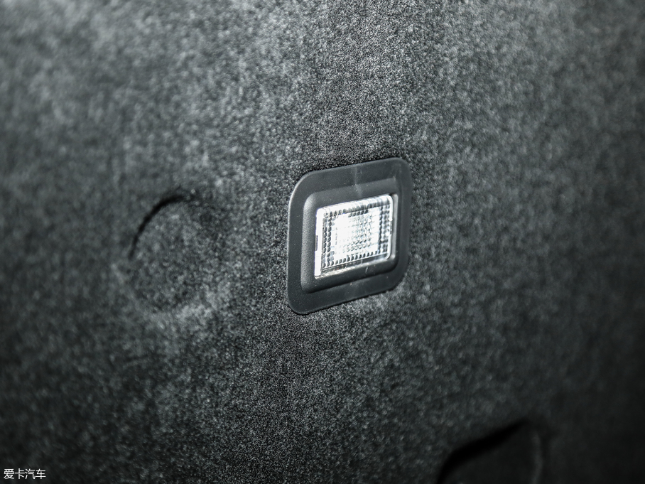 2019LCS85 COUPE 2.0T ǰ V