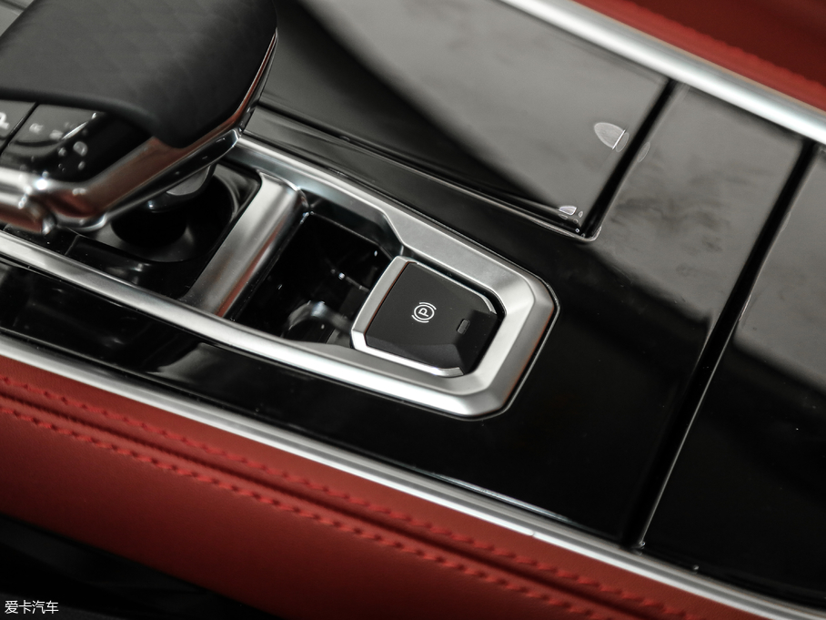 2019LCS85 COUPE 2.0T ǰ V