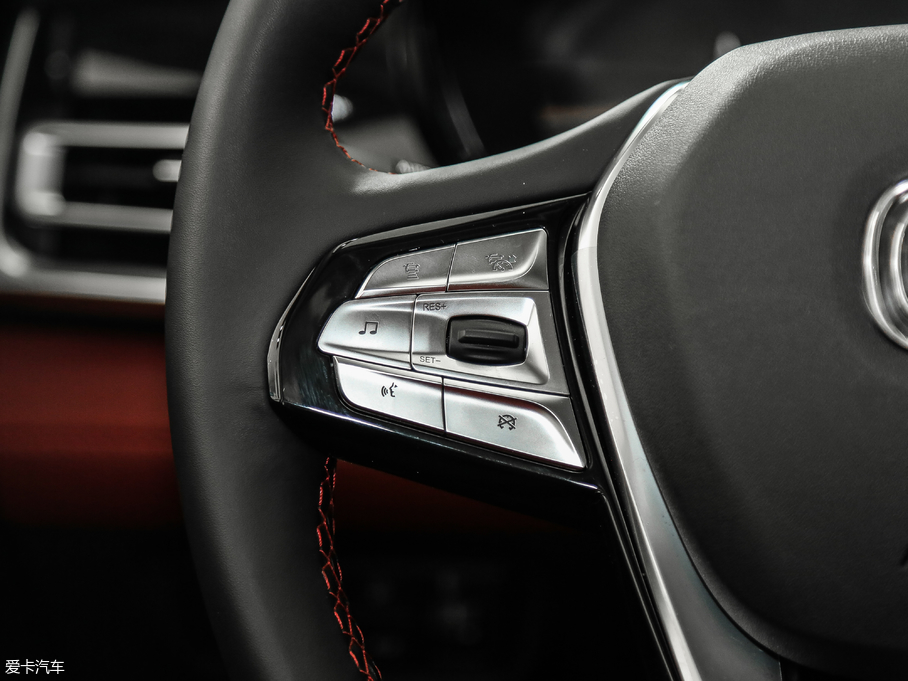 2019LCS85 COUPE 2.0T ǰ V