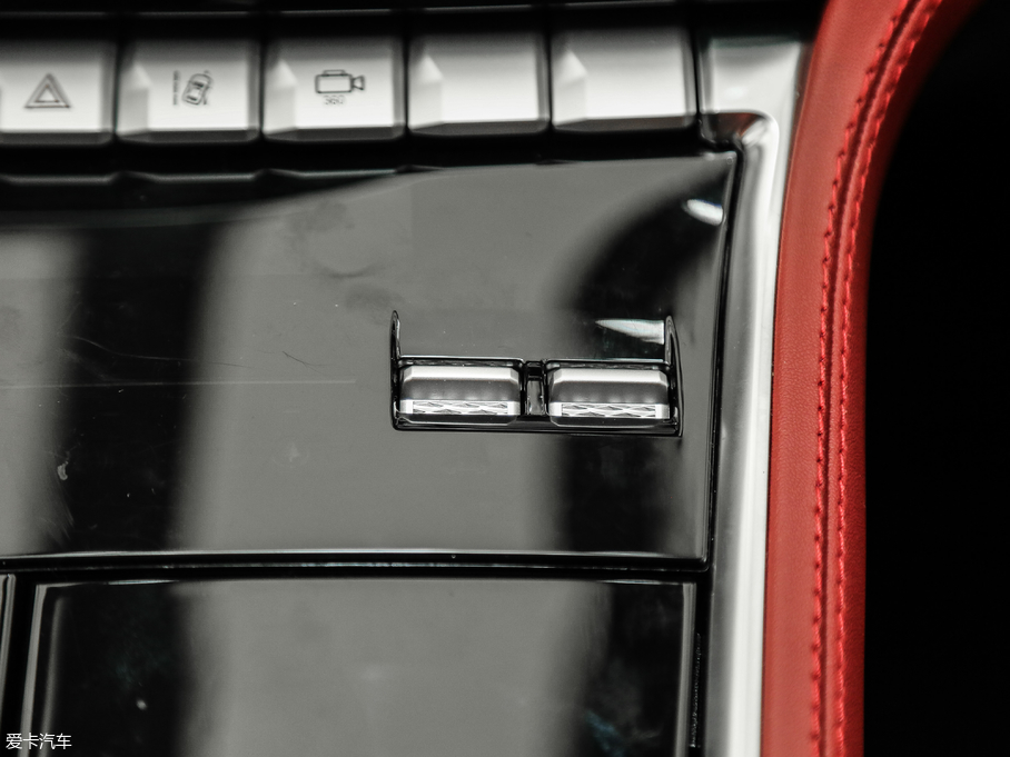 2019L(zhng)CS85 COUPE 2.0T ǰ (gu)V