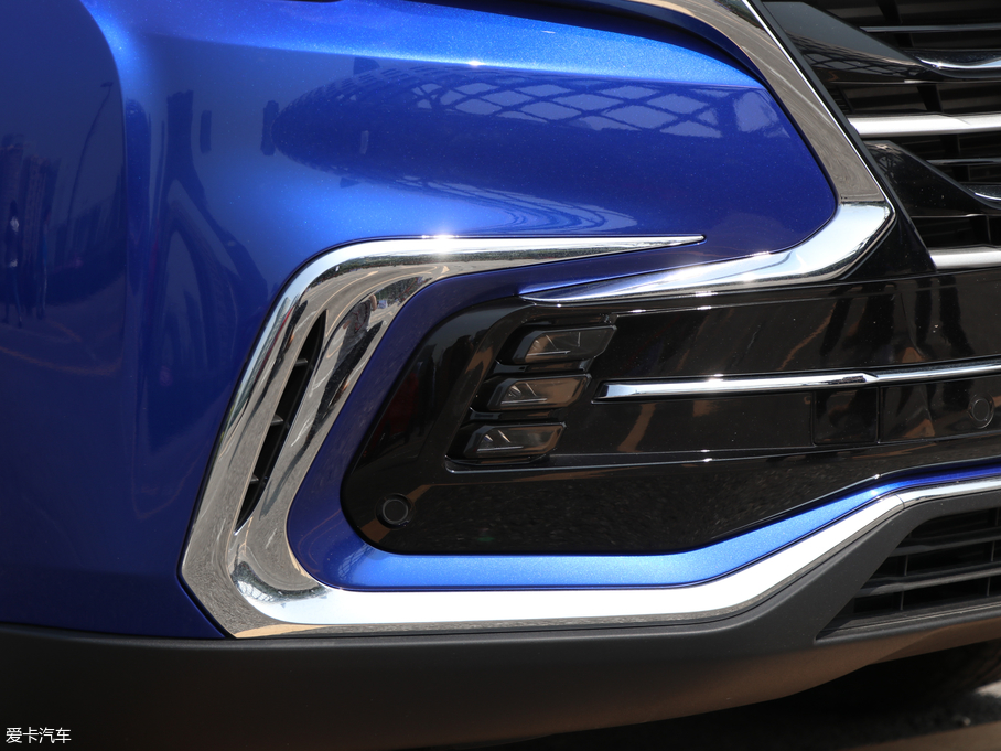 2019LCS85 COUPE 2.0T ǰ V