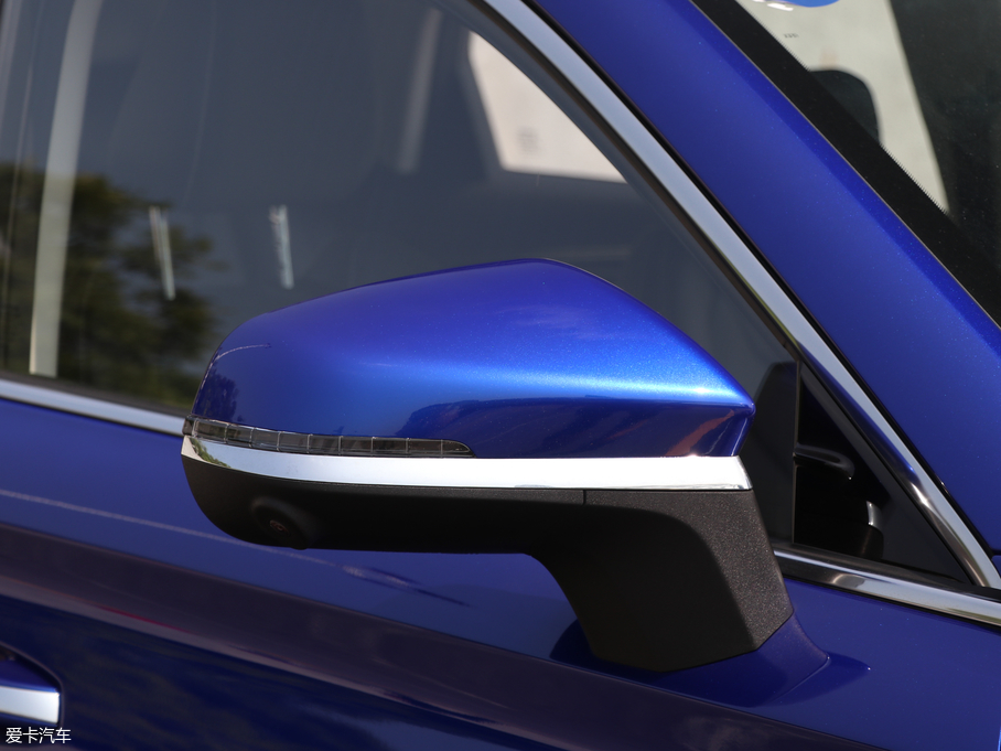 2019LCS85 COUPE 2.0T ǰ V