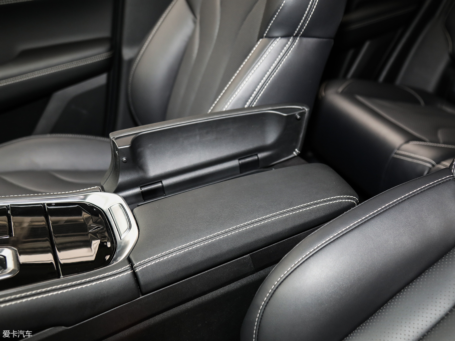 2019LCS85 COUPE 2.0T ǰ V