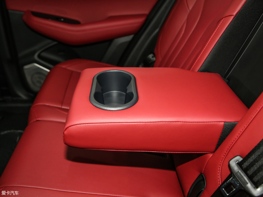 2019LCS85 COUPE 2.0T ǰ VI