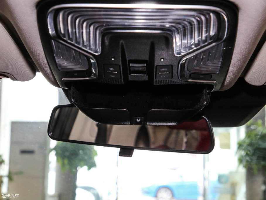 2019LCS85 COUPE 2.0T ǰ VI