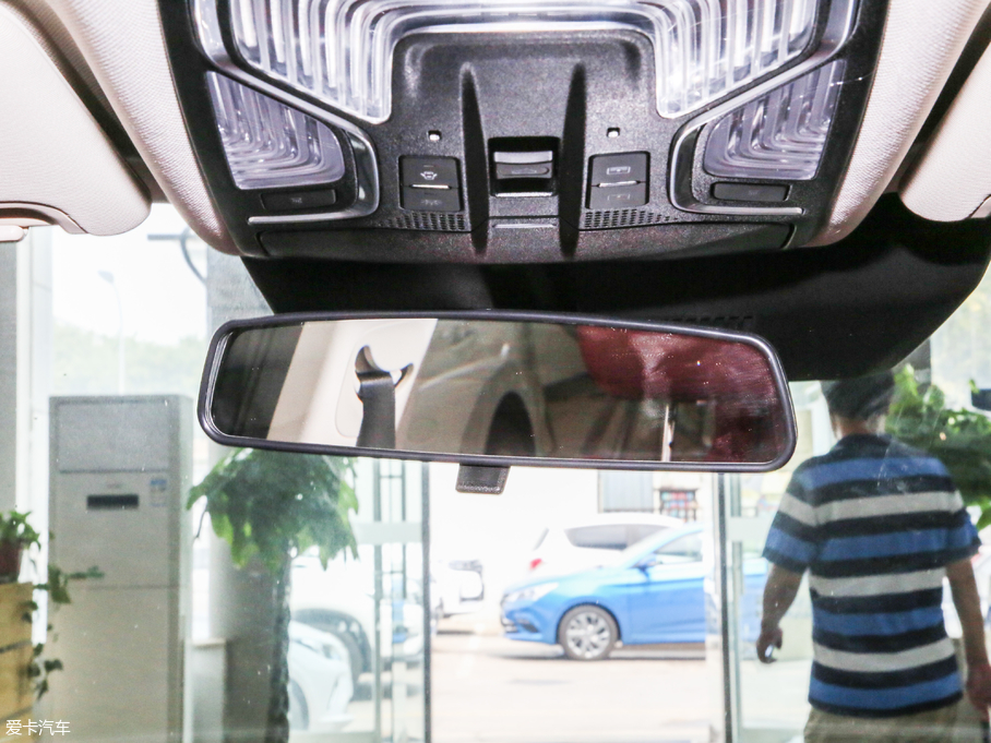 2019LCS85 COUPE 2.0T ǰ VI