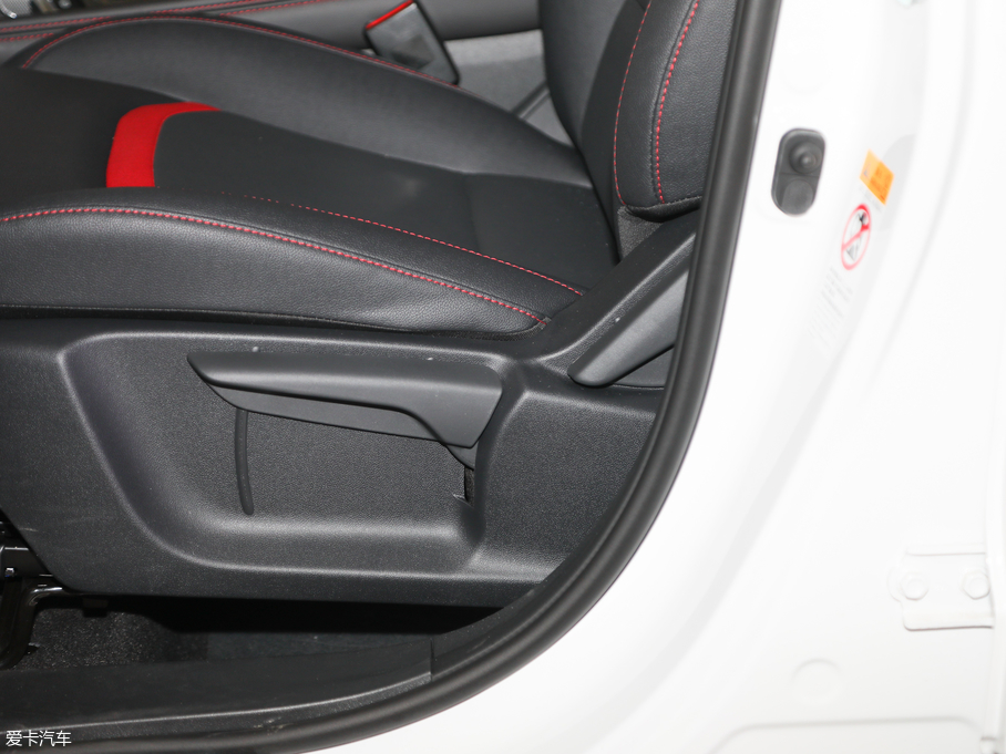 2018L(zhng)CS55 1.5T Ԅ(dng)ń(dng) (gu)V