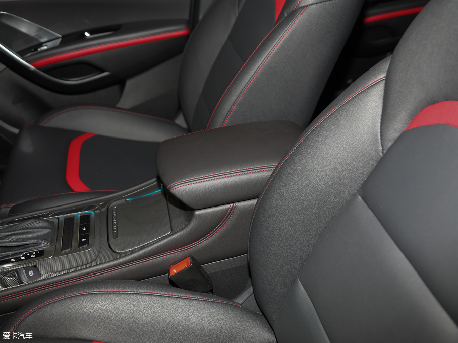 2018LCS55 1.5T Ԅń V