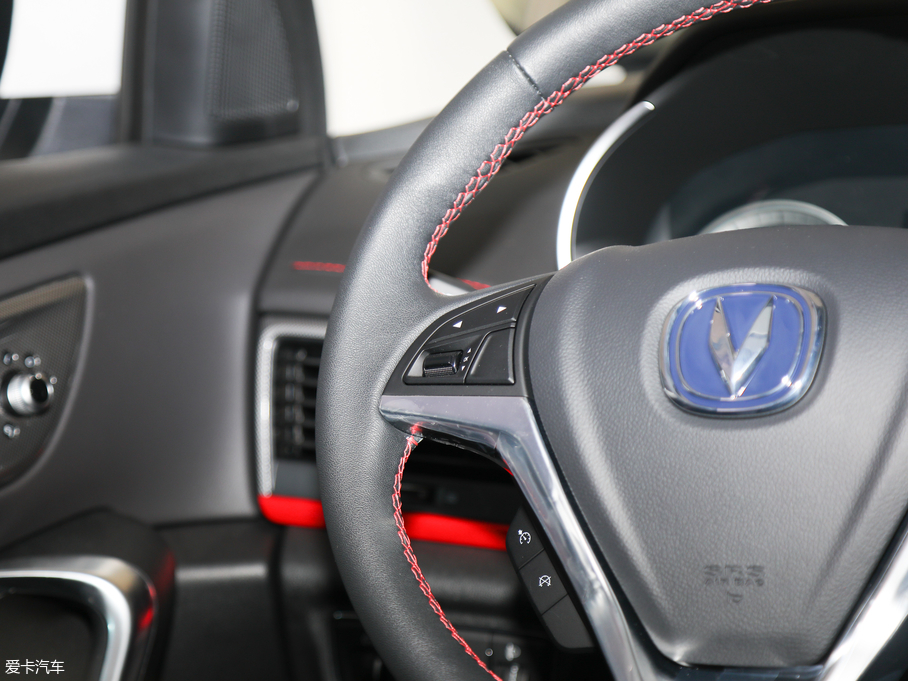 2018LCS55 1.5T Ԅń V