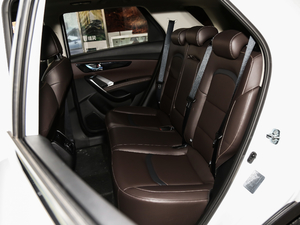 2018款1.5T 自动炫酷型 国V 后排座椅