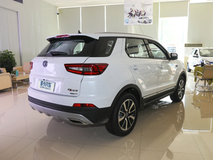 2018款1.5T 自动炫动型 国V 整体外观
