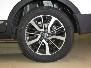 2018款1.5T 自动炫动型 国V 轮圈