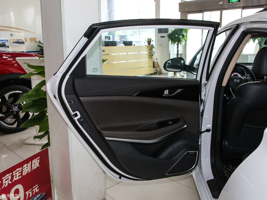 2019GCC 1.5T Ԅӵǿհ VI