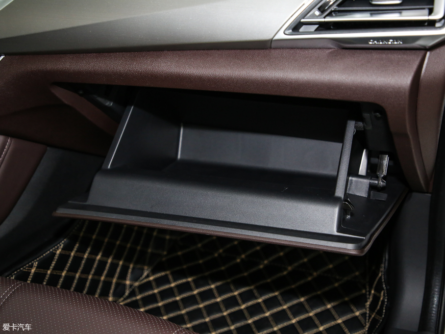 2019GCC 1.5T Ԅӵǿհ VI