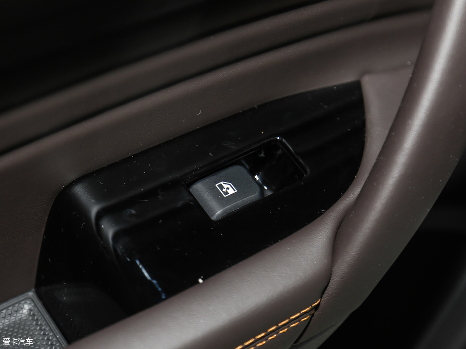 2018L(zhng)CS35 PLUS 1.6L Ԅ(dng)(lin) (gu)V