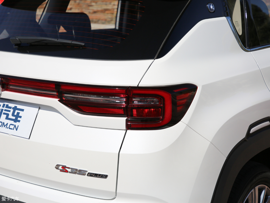 2018LCS35 PLUS 1.6L Ԅ V