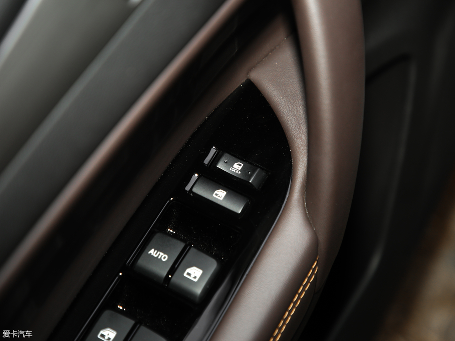 2018LCS35 PLUS 1.6L Ԅ V