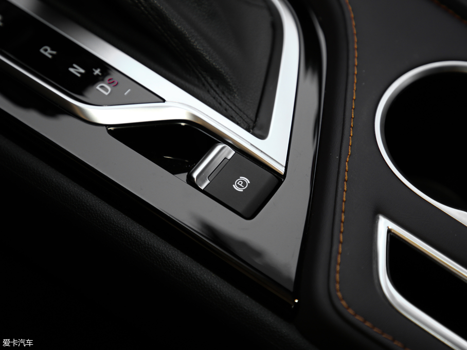 2018LCS35 PLUS 1.6L Ԅ(dng)(lin) V