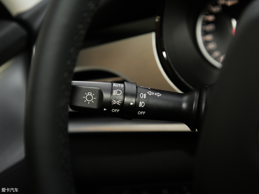 2018LCS35 PLUS 1.6L Ԅ V