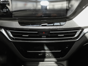 20181.6L քӕ V {L