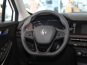 2019款1.5L 自动舒适型 国VI 中控区