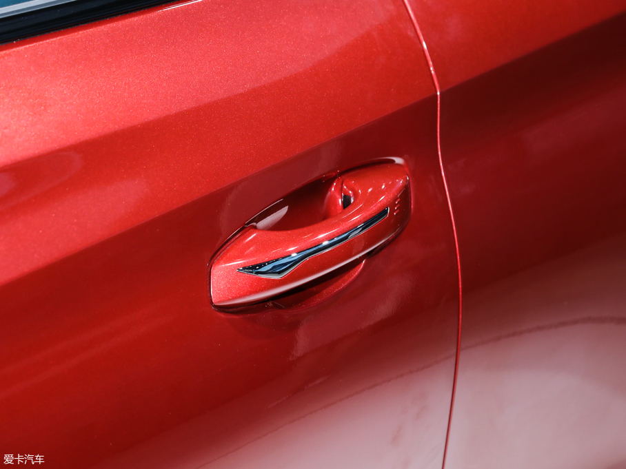 2020LCS75 PLUS 2.0T ԄŞ