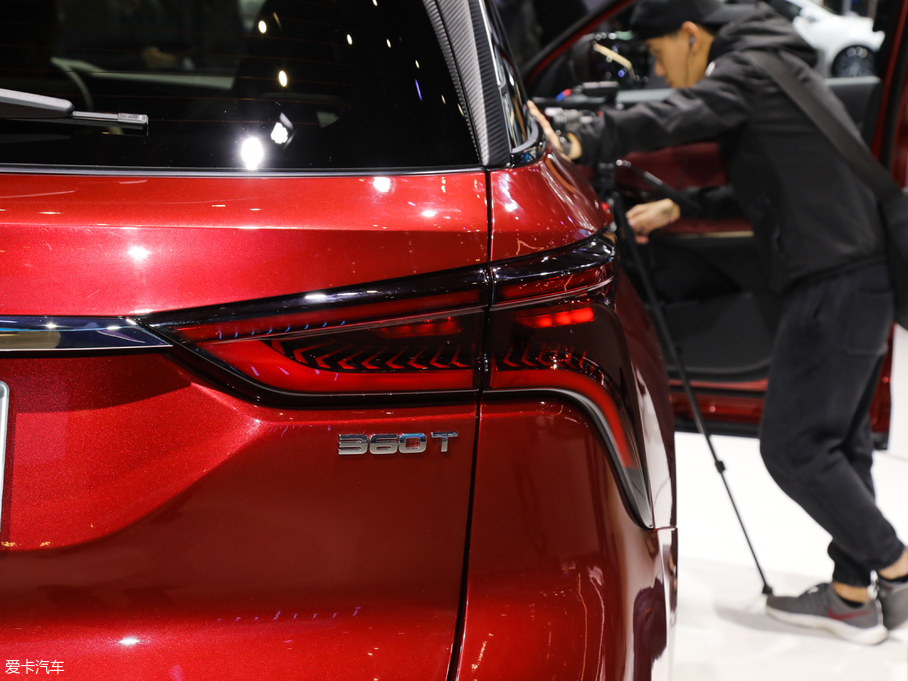 2020LCS75 PLUS 2.0T ԄŞ