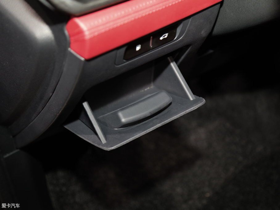 2020LCS75 PLUS 2.0T ԄŞ