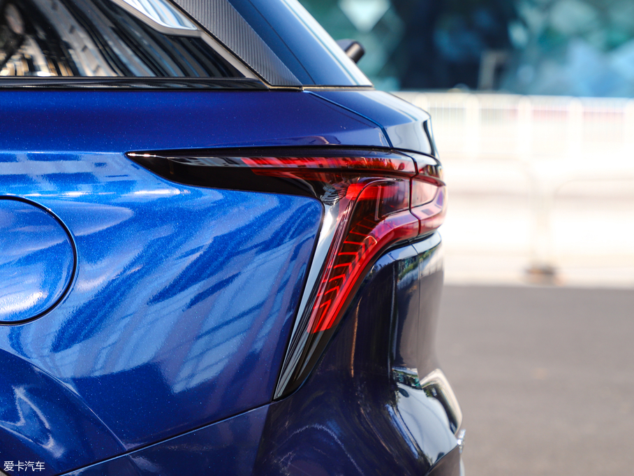 2020LCS75 PLUS 2.0T ԄŞ