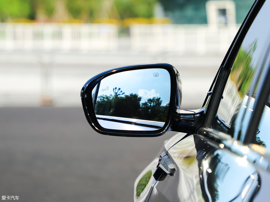 2020LCS75 PLUS 2.0T ԄŞ